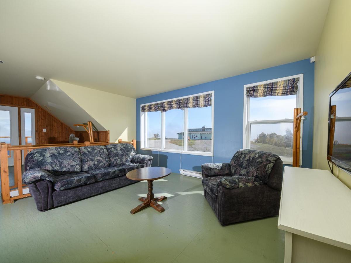 Au Pic De L'Aurore Motel-Chalets Perce Exterior photo