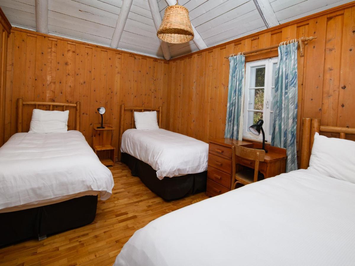 Au Pic De L'Aurore Motel-Chalets Perce Exterior photo