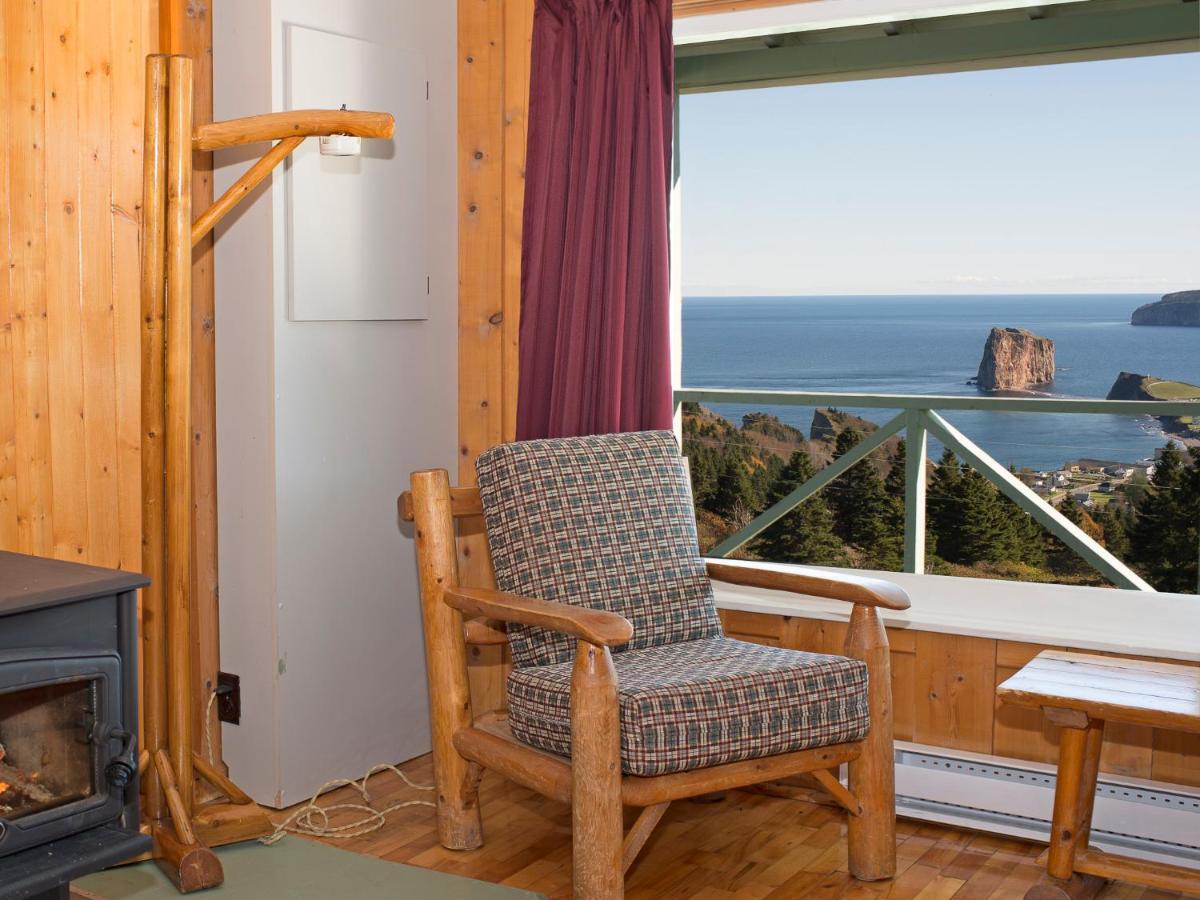 Au Pic De L'Aurore Motel-Chalets Perce Room photo